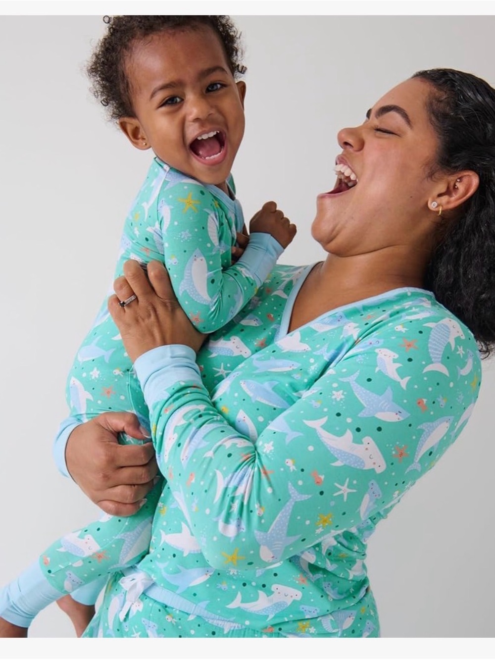 Little Sleepies Shark Soiree Bamboo
Viscose Zippy - Picture 7 of 13